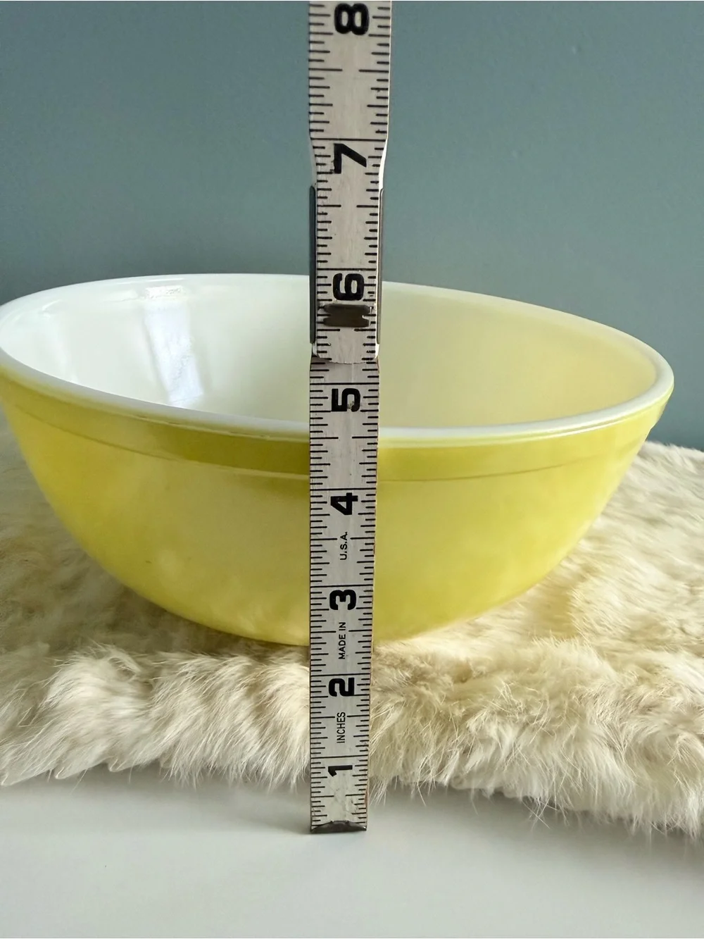 Pyrex Vintage Primary Color Yellow 4qt Ovenware Mixing Bowl